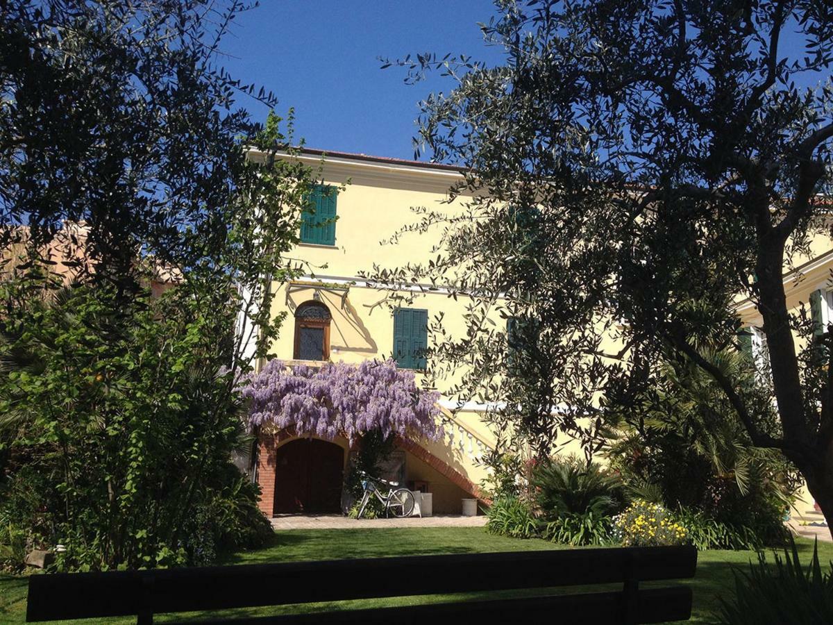 Villa Angelina - Casa Glicine ヴァッレクロージア エクステリア 写真